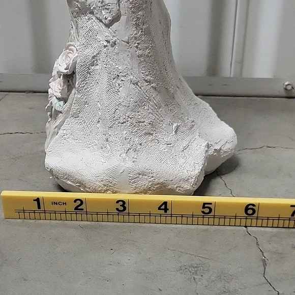 Ashland White and Pink Floral Sculpture. Goth,halloween,holiday, Home Decor - Picture 10 of 12